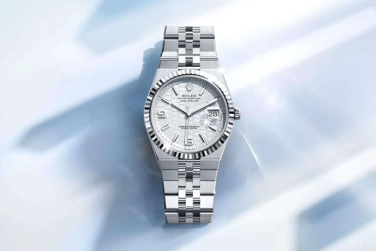 Scopri Rolex Land-Dweller presso Pace Gioielli, rivenditore Autorizzato Rolex a Brindisi